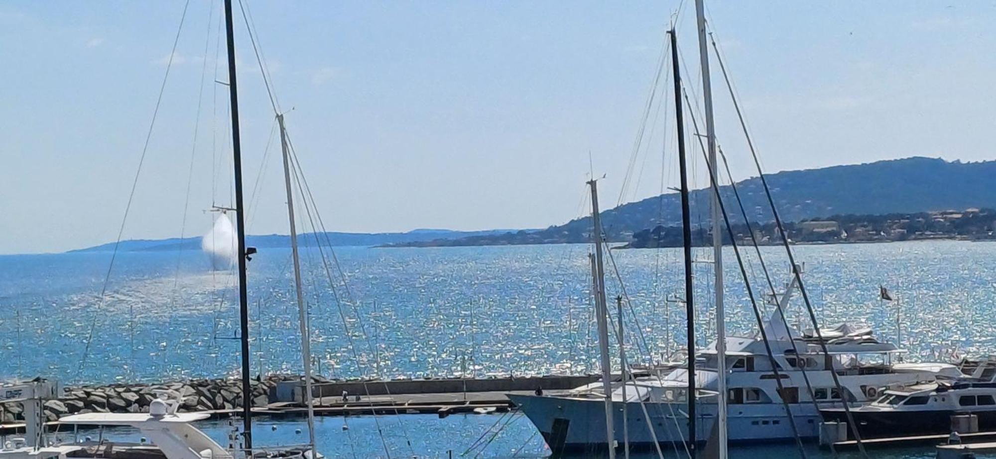 Sublime Vue Mer,Parking,Wifi Fréjus Eksteriør billede